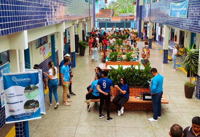 Prefeitura em Movimento na Escola Santa Margarida no bairro 40 Horas