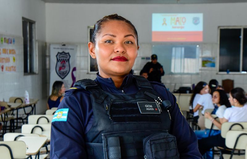 Palestra Maio Laranja na EMEF Neo no PAAR