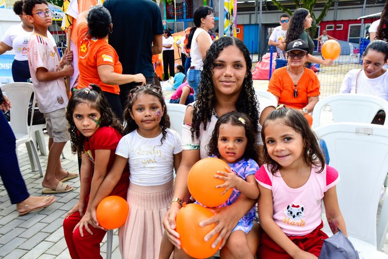 Ação Maio Laranja no complexo do Vlll