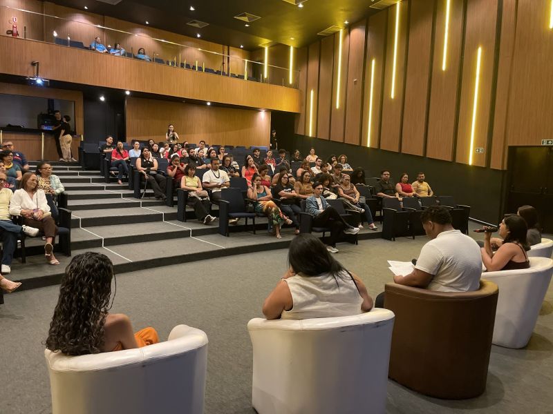 Cine clube APUI no teatro municipal de Ananindeua