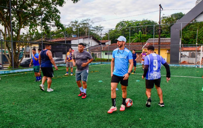 Entrega de material esportivos no Park Zona Sul
