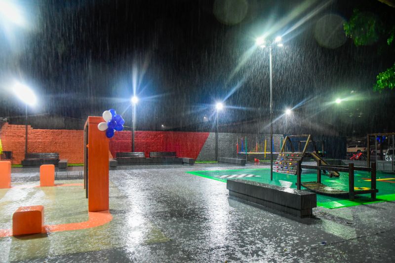 Inauguração da praça do conjunto Uirapuru no Icuí
