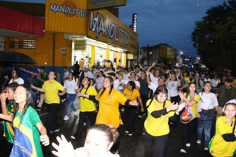 Marcha para Jesus da praça da Bíblia até Arterial 18
