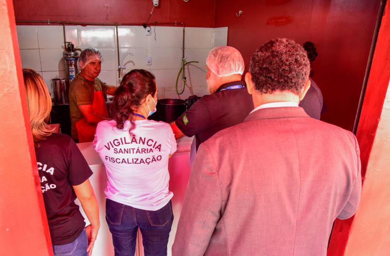 Ação MM nos pontos de açaí em Ananindeua