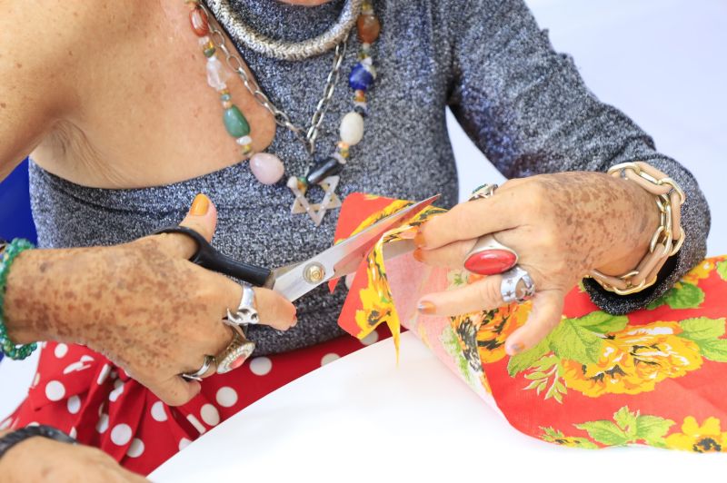 Curso de customização de roupa junina