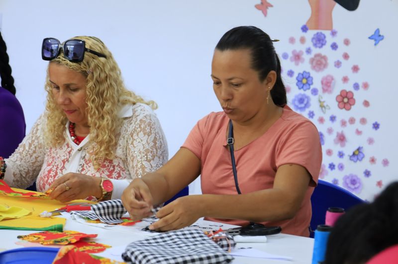Curso de customização de roupa junina