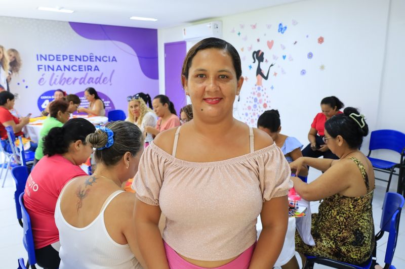 Curso de customização de roupa junina