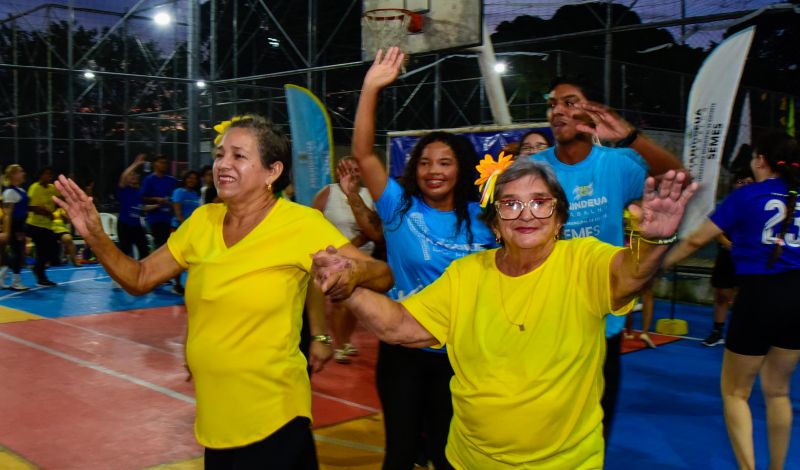 Encerramento do Cidade e Saúde na praça Tancredo Neves na Cidade Nova