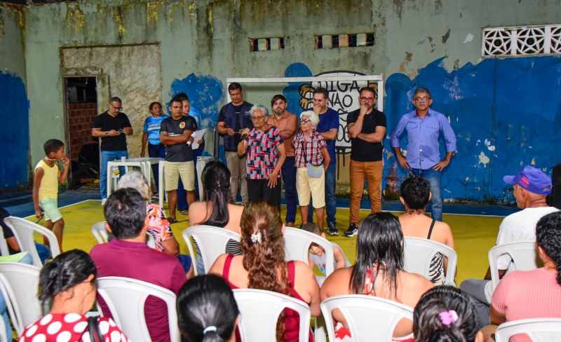 Entrega de registro de propriedade na comunidade Nova Jerusalém no Coqueiro