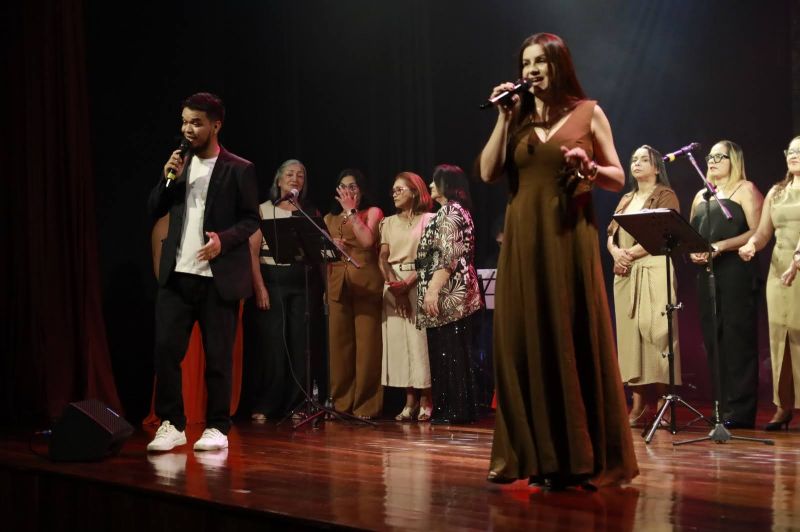 Espetáculo Brasilidades no Teatro Municipal de Ananindeua