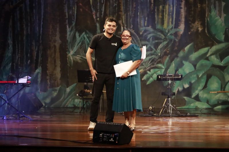 Espetáculo Brasilidades no Teatro Municipal de Ananindeua