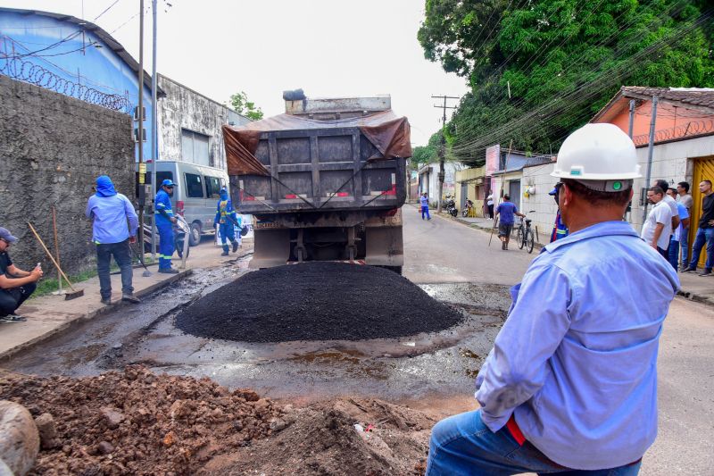 Lançamento do programa Só o Tapete na rua Bom Sossego no bairro Centro