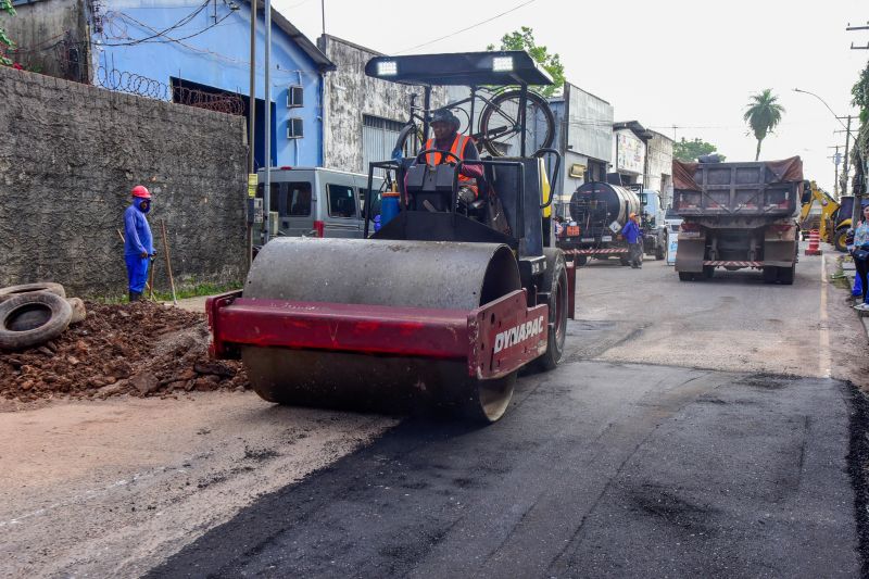 Lançamento do programa Só o Tapete na rua Bom Sossego no bairro Centro