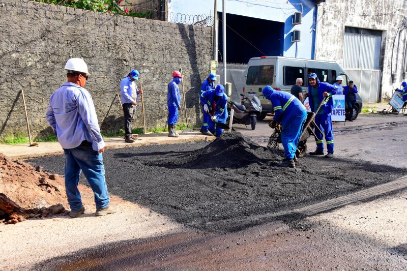 Lançamento do programa Só o Tapete na rua Bom Sossego no bairro Centro