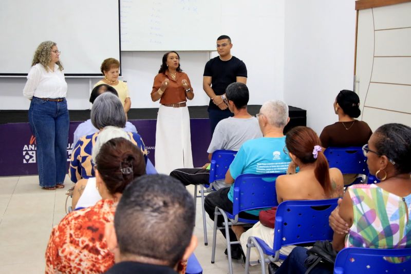Entrega de certificado no Sine Ananindeua