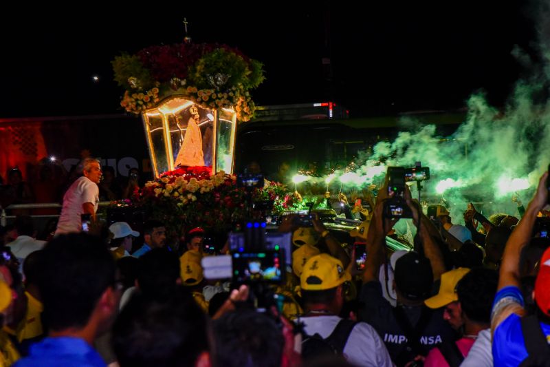 Traslado da imagem peregrina de Nossa Senhora de Nazaré em Ananindeua.