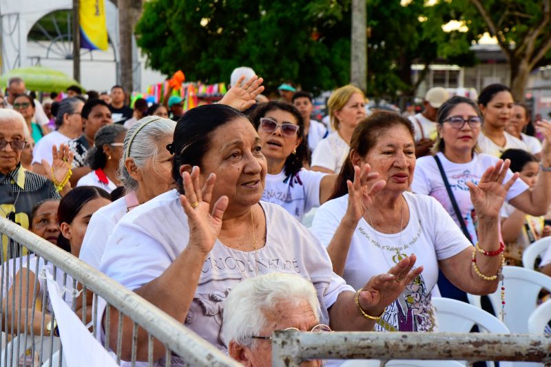 Traslado da imagem peregrina de Nossa Senhora de Nazaré em Ananindeua.
