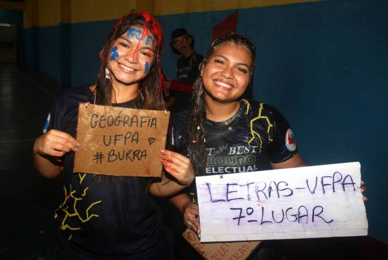 Alunas são calouras 2026.