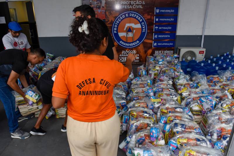 Ajuda humanitária às comunidades atingidas pelas fortes chuvas.