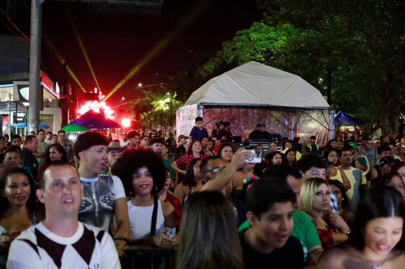 Público curtiu a abertura do Forró Ananindeua. 