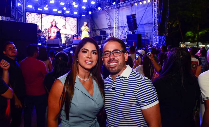     Doutor Hugo Atayde e a primeira-dama Lediany Atayde prestigiaram a abertura do Adora Pará 2026, em Ananindeua.