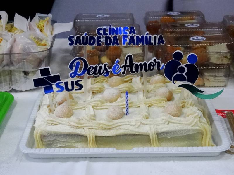 Café da manhã oferecido para servidores, usuários e participantes presentes.