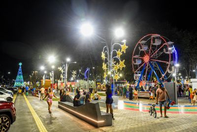 galeria: imagens Natalinas do parque do 8 na Cidade Nova Vlll