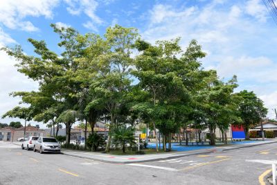 Galeria: Praça Eliana Aranha no conj Geraldo Palmeira bairro Distrito Industrial