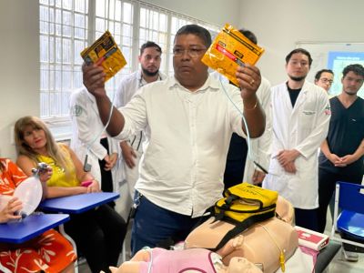 galeria: Manuseio DEA na saúde, unidade Paulo Frota na Cidade Nova