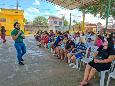 Galeria: Entrega de apoio alimentar e kit escolar no CRAS 40 Horas