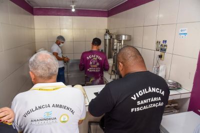notícia: Prefeitura realiza ação integrada de fiscalização em pontos de venda de açaí na Cidade Nova 6