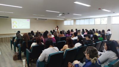 notícia: Gerentes de UBS participam de capacitação sobre implementação do "Detecta APS" para fortalecer a prevenção do câncer e diagnóstico precoce