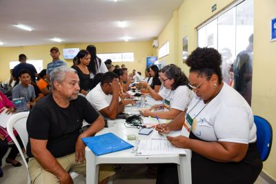 notícia: Ananindeua encerra semana do programa "Registre-se" com ação histórica