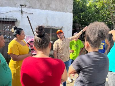 notícia: Prefeito Dr. Hugo Atayde vistoria áreas atingidas por alagamentos no Coqueiro e reforça ações integradas