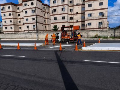 notícia: Avenida Hélio Gueiros recebe nova sinalização durante processo de revitalização